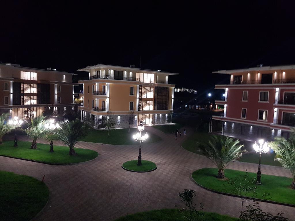 Dreamland Apartments Oasis Chakvi Luaran gambar